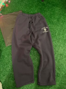 Essentials University Sweatpants (Small)